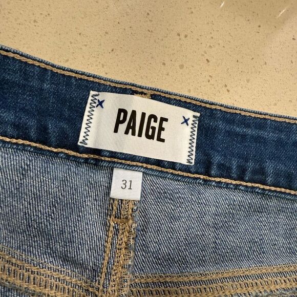 PAIGE Blue Jean JIMMY JIMMY Shorts with Cuffed Hem and Distressed Details - Picture 2 of 4